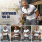2-delat herrset – T-shirt & rutiga shorts. Perfekt för lata dagar, promenader & utflykter. Snyggt & ledigt! 👕🩳☀️